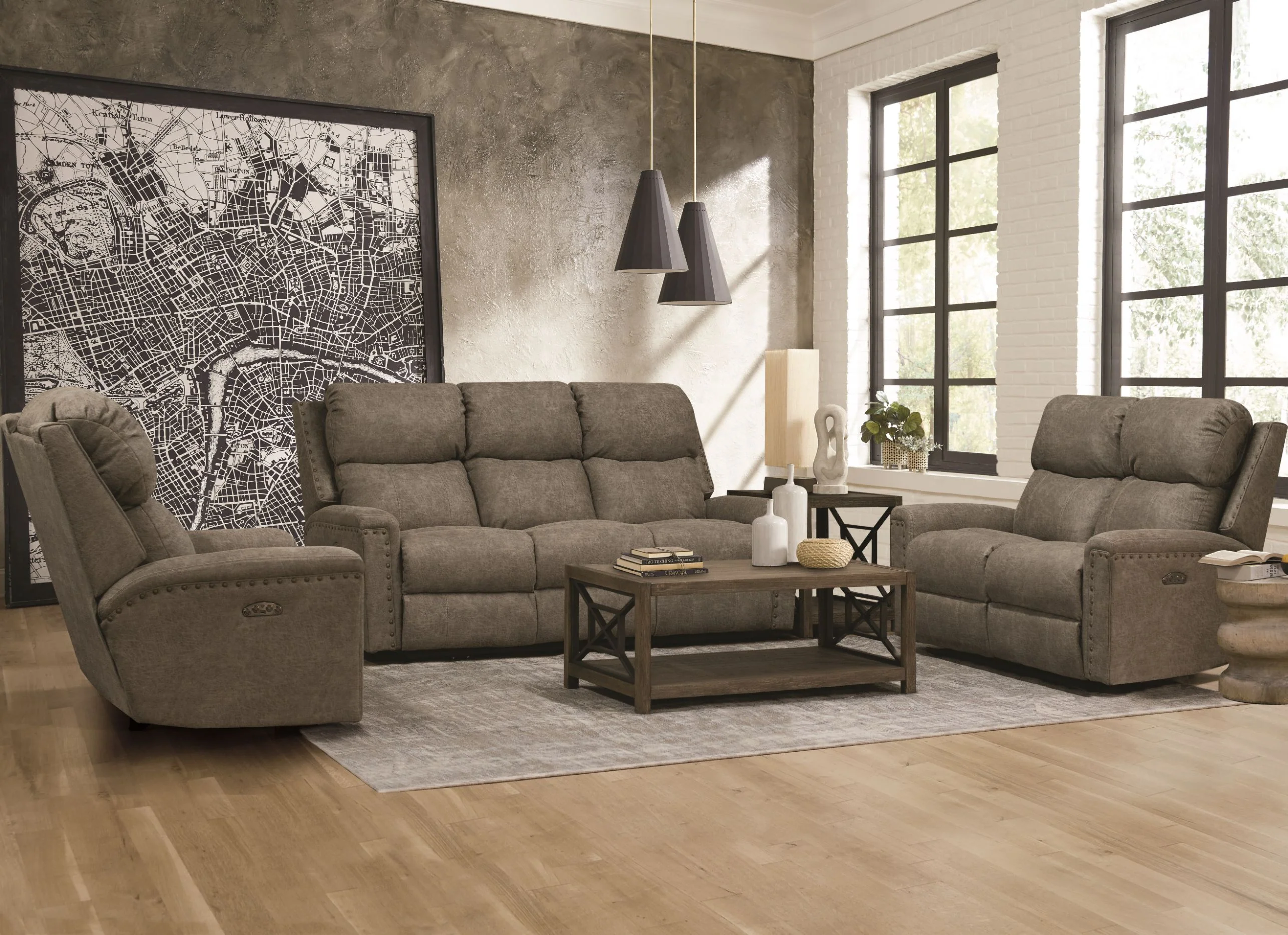 E1C01HN Reclining Sofa - Image 2